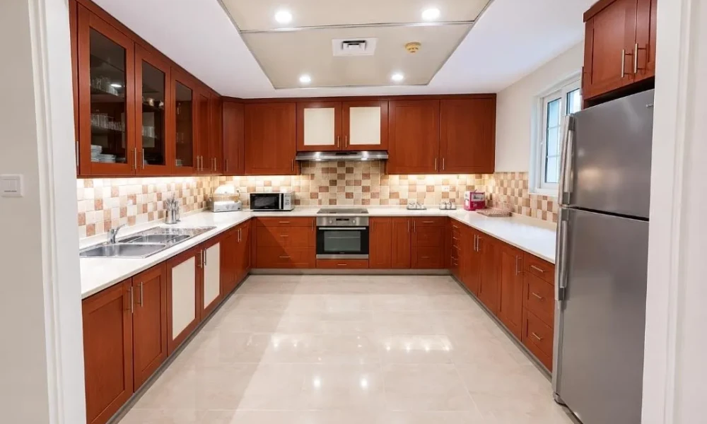 LUXURY 1BR LIVING | THE PEARL, PORTO ARABIA  small 2
