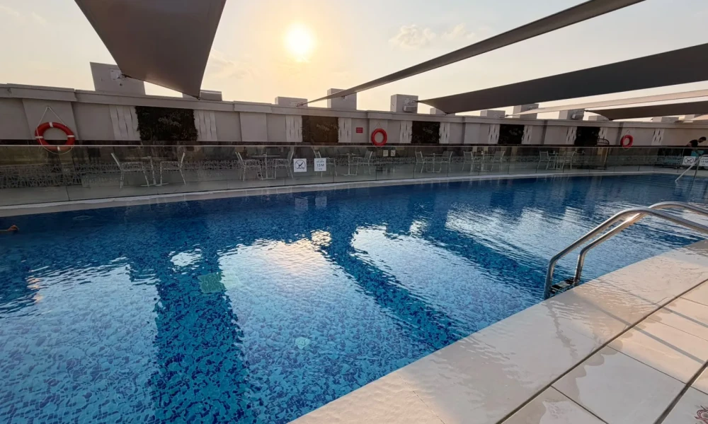 SERVICED 1 BEDROOM HOTEL APARTMENT BILLS INCLUDED - Image 9