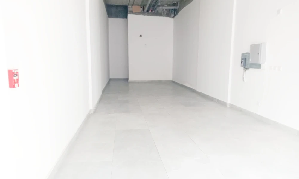 RETAIL SHOP WITH DEDICATED PARKING IN AL WAAB - Image 4