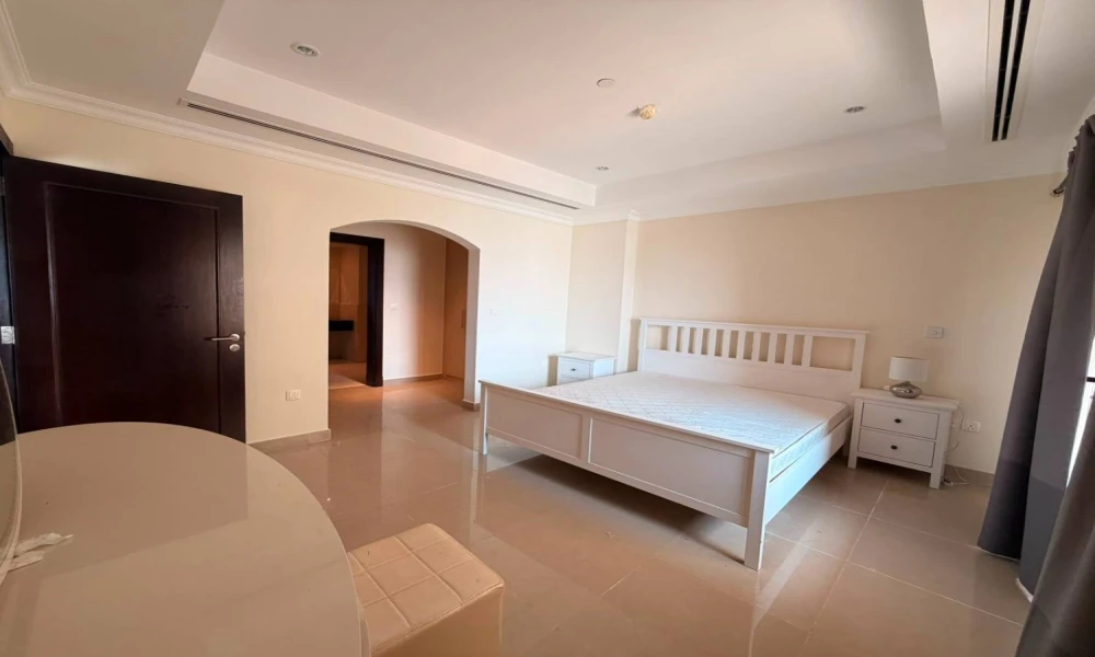 1 BHK FF WITH BALCONY | ACCESS TO AMENITIES - Image 4
