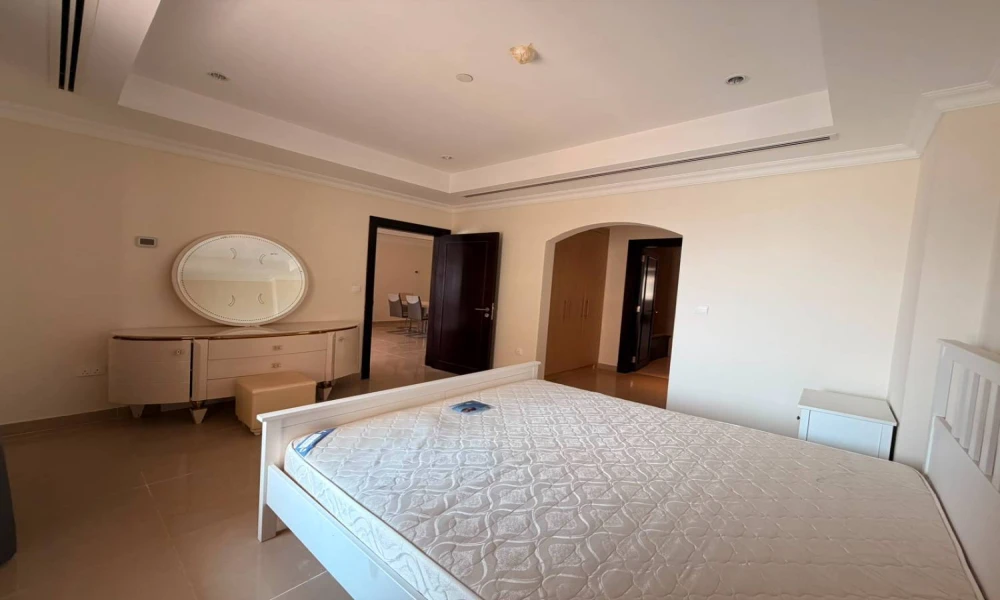 1 BHK FF WITH BALCONY | ACCESS TO AMENITIES - Image 5