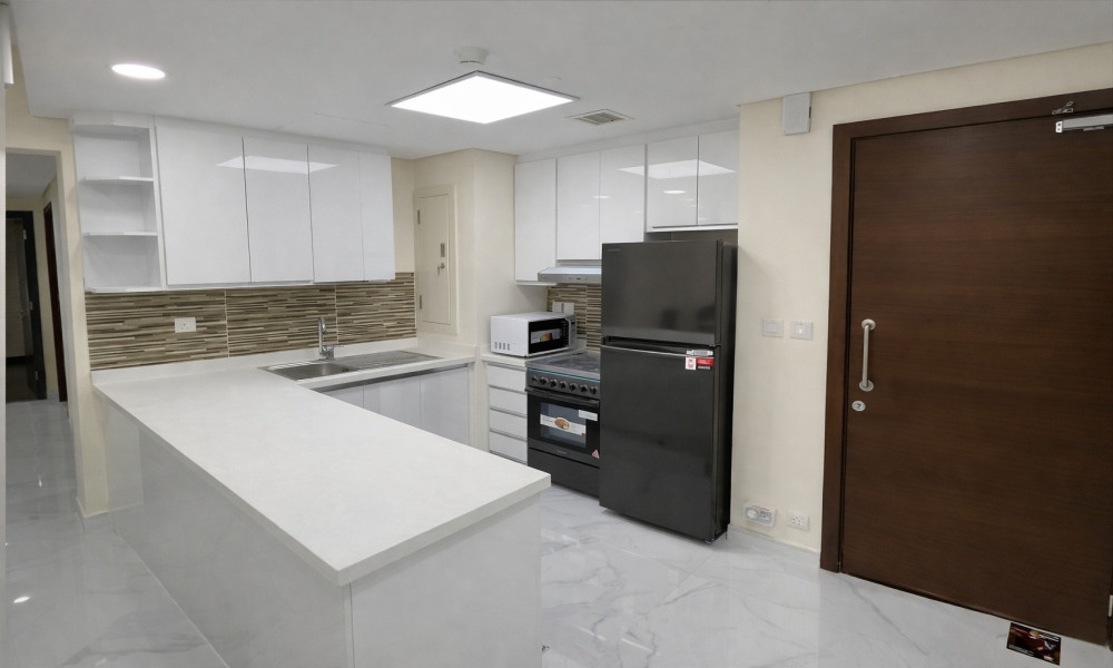 1 BHK Furnished Apartment in Prime Lusail Location - Image 5