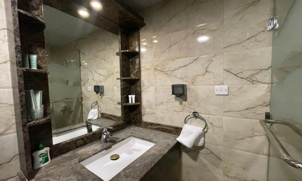 1 BHK Ready to Move Furnished Flat Old Salata small 3