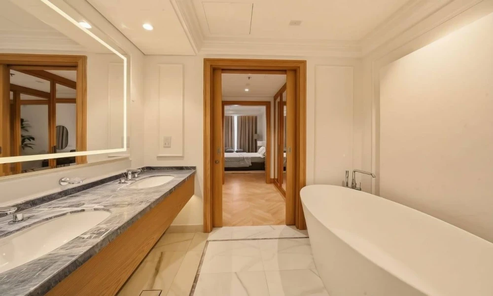 1BR FOR SALE IN PEARL | BALCONY | FULL AMENITIES - Image 9
