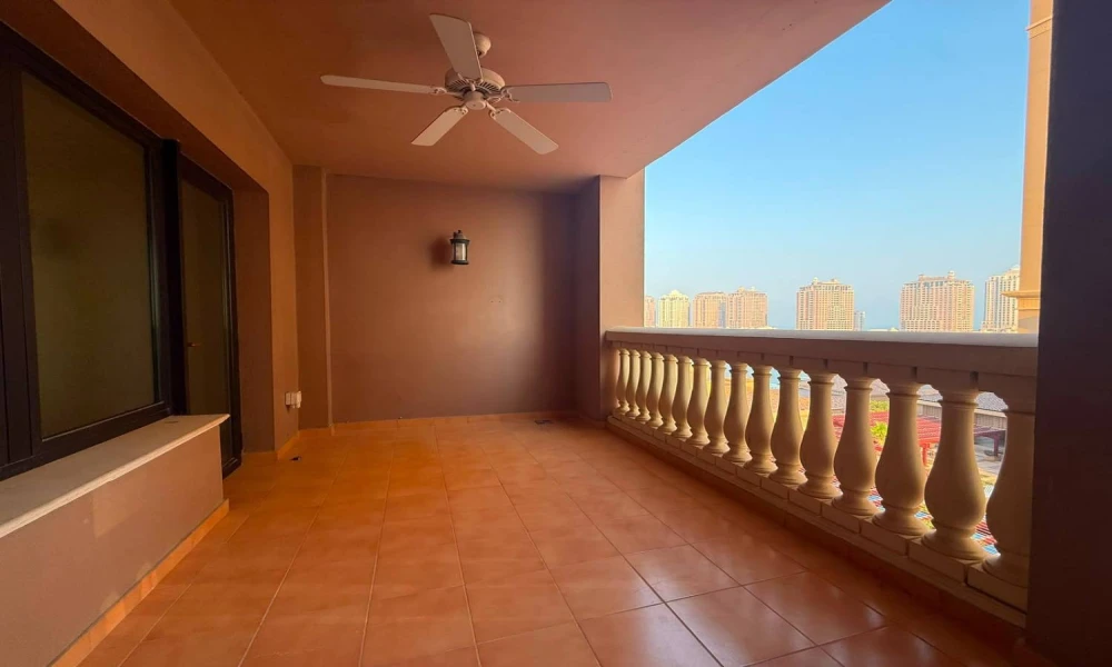 1BR SF W/ LARGE BALCONY MARINA VIEW + AMENITIES - Image 7