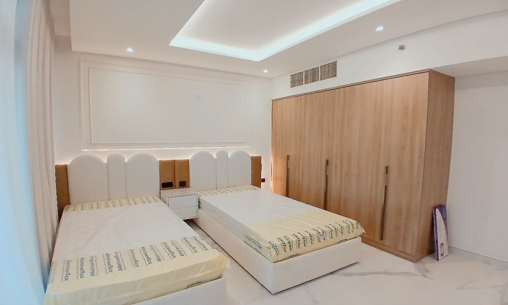 2 BHK FULLY FURNISHED APARTMENT FOR RENT | HEART OF VENICE small 1