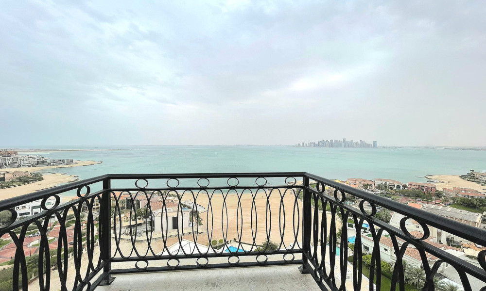 2 BHK + Maid FF Apartment with Balcony Floresta Gardens