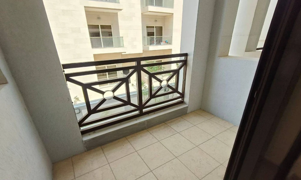 2 BHK UNFURNISHED APT| WITH BALCONY AND BILLS small 2