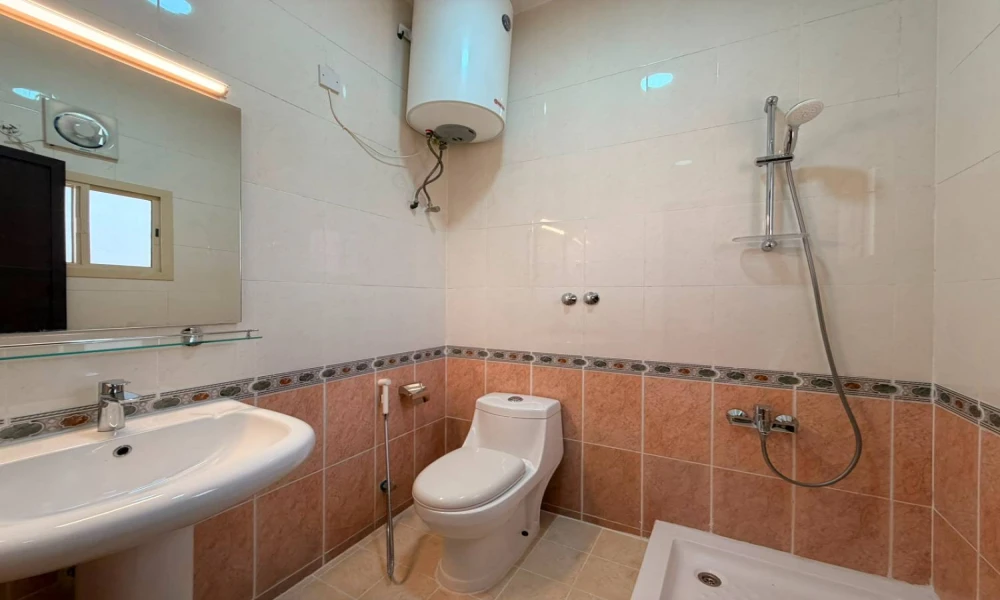 2 BHK UNFURNISHED NEAR METROLINK | AL MANSOURA - Image 5