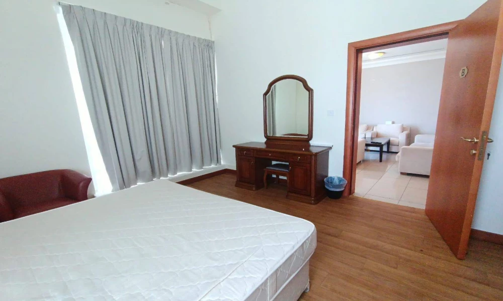 2 BR FF APARTMENT WITH BILLS INCLUDED| WEST BAY - Image 4