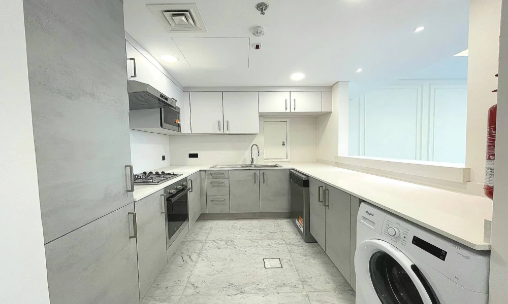 2 BR SALE W/ BALCONY FULL SEA VIEW + AMENITIES - Image 6