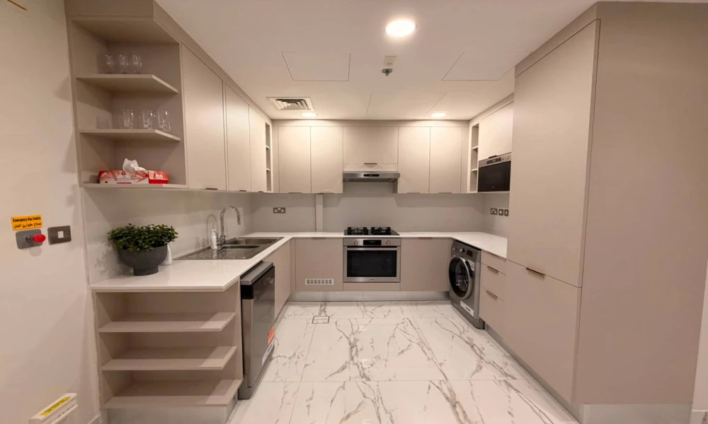 2 BR WITH BALCONY PARTIAL SEA VIEW | FF | LUSAIL - Image 8