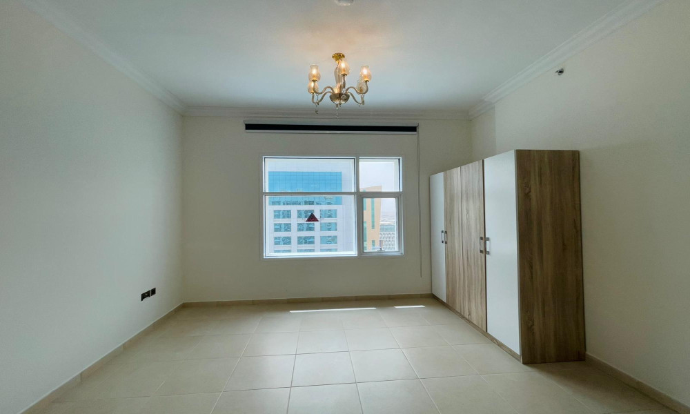 3 BHK Semi-Furnished Apartment in Lusail Marina - Image 5