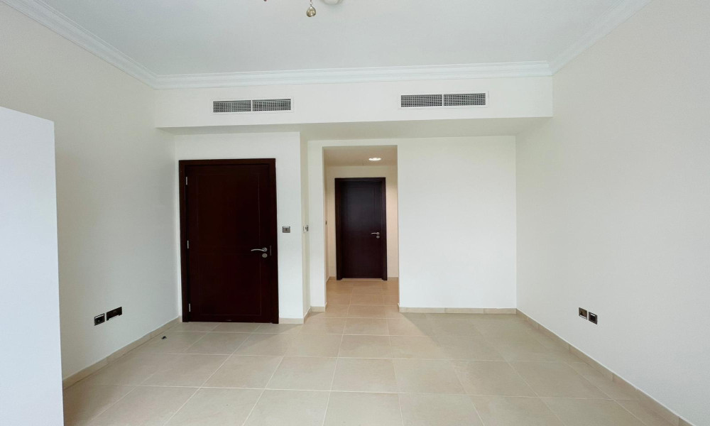 3 BHK Semi-Furnished Apartment in Lusail Marina - Image 9