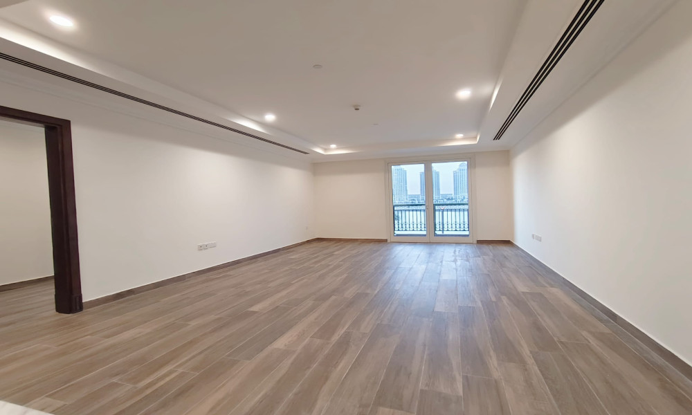 3 BHK Unfurnished Chalet with Beach View in Pearl - Image 10