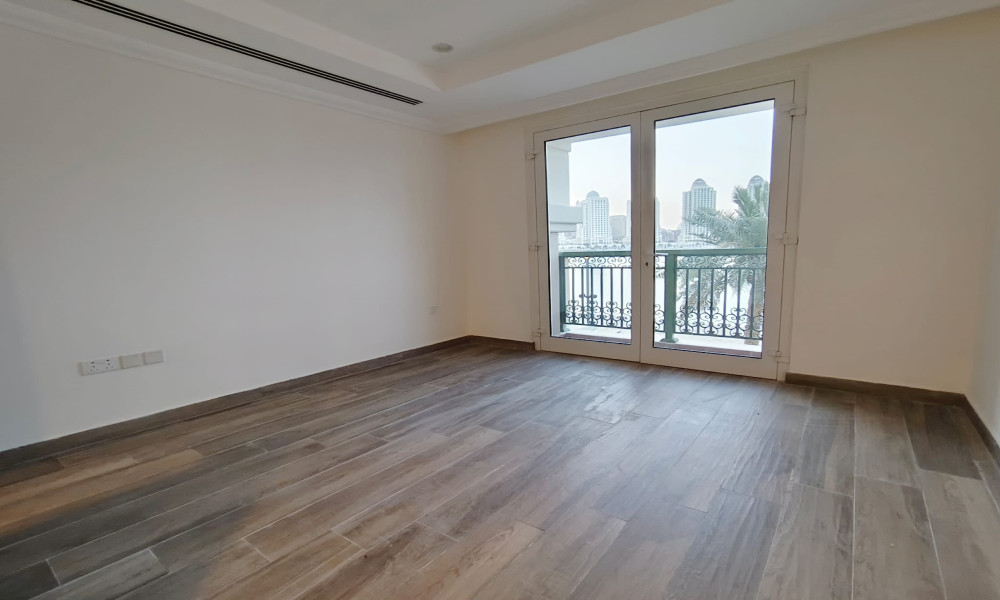 3 BHK Unfurnished Chalet with Beach View in Pearl - Image 8