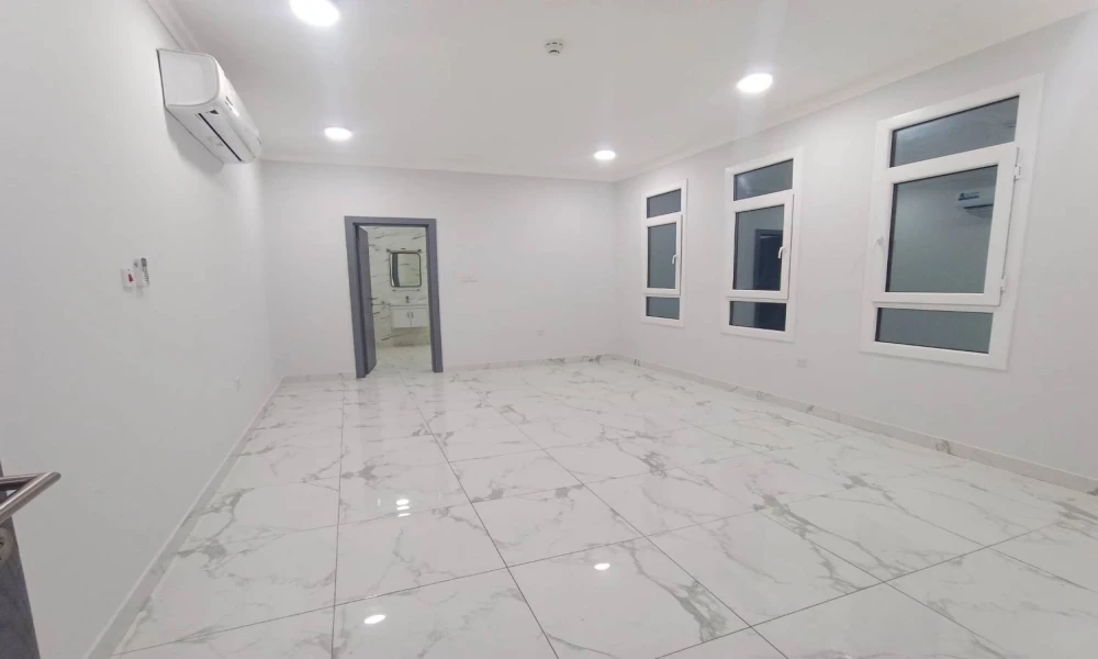 3 BHK UNFURNISHED| FOR RENT IN UMM GHUWALINA - Image 4