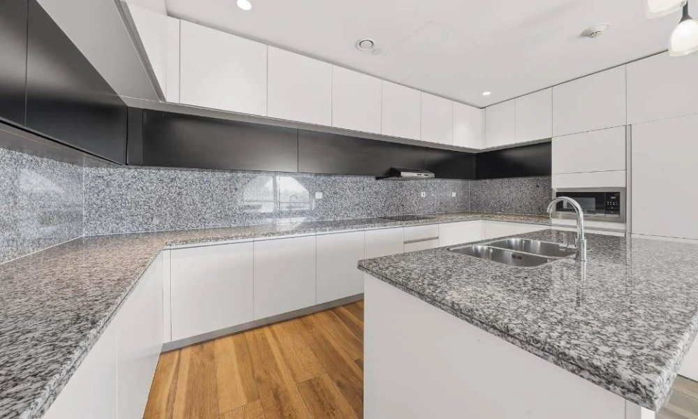 3 BR | MODERN FINISHES | FOR SALE+FULL AMENITIES - Image 9