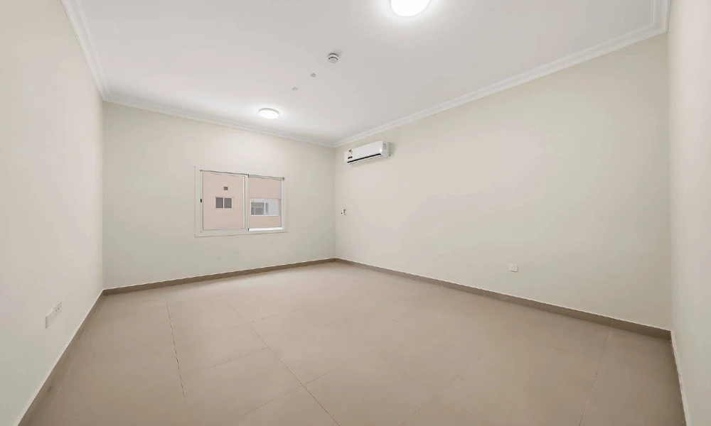 3BEDROOMS | NEARBY METRO | UNFURNISHED | PARKING small 3