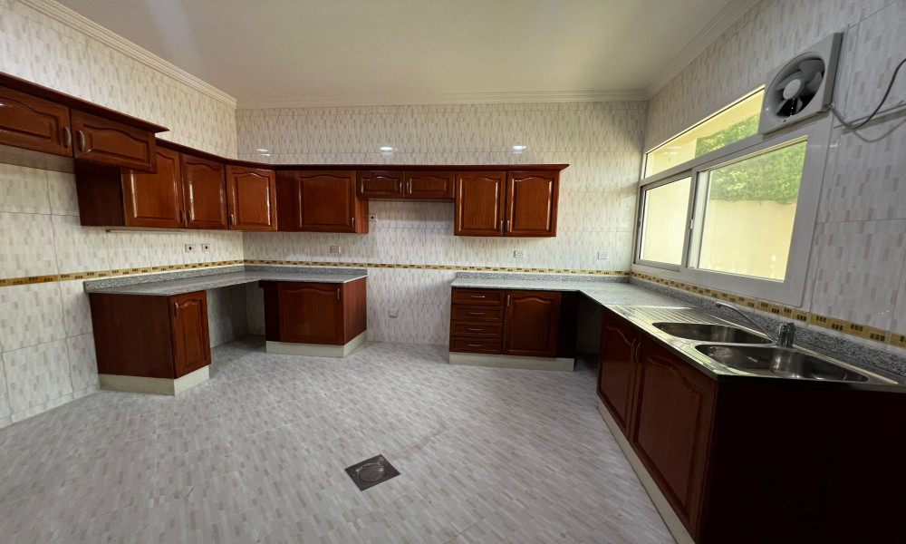 4 BHK Unfurnished Compound Villa for Rent Al Gharafa small 2