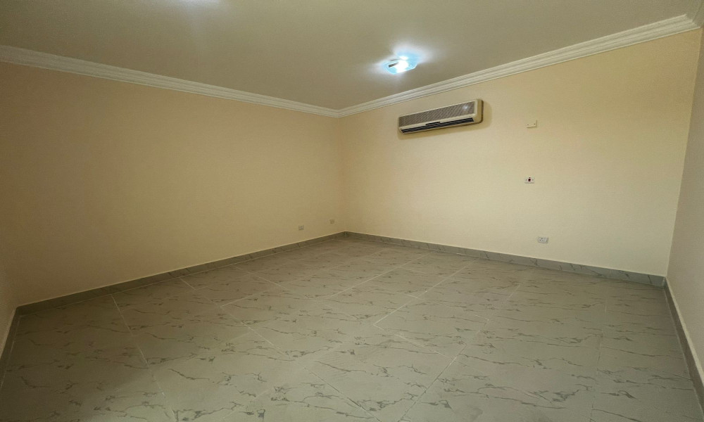 4 BHK Unfurnished Compound Villa for Rent Al Gharafa - Image 7