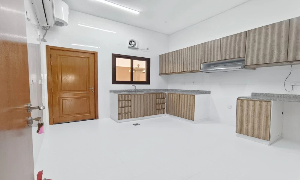 5 BHK VILLA | PLUS AMENITIES | BALCONY | KIDS AREA - Image 8
