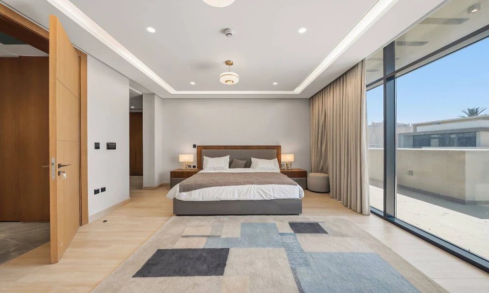 5BHK VILLA | PRIVATE POOL AND GARDEN | ELEVATOR
