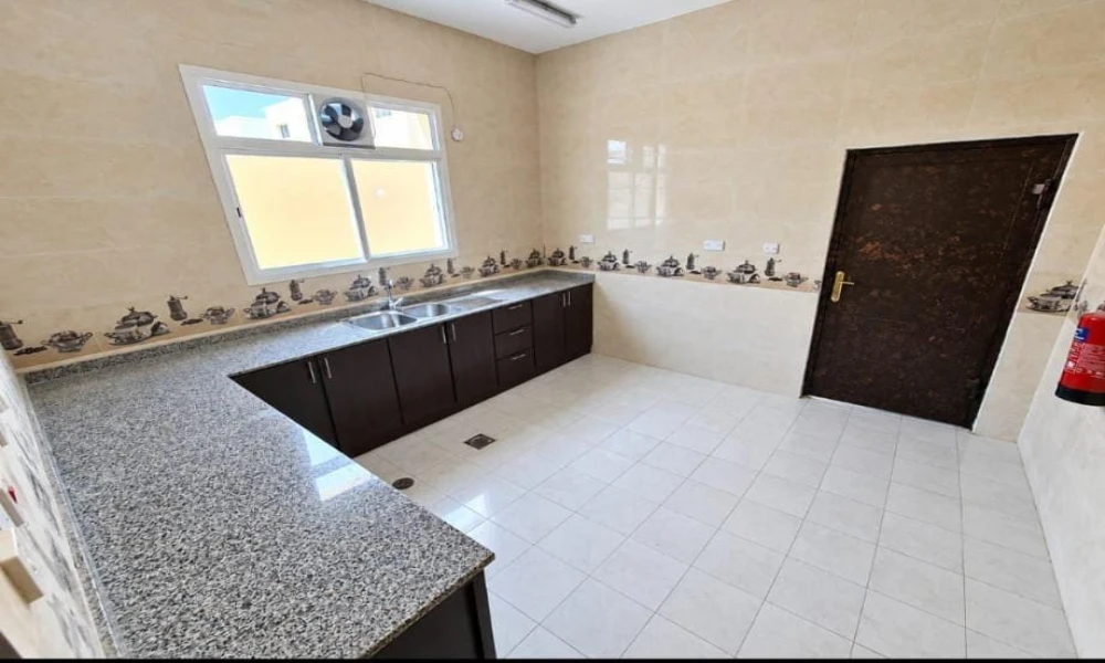 7BR VILLA | UNFURNISHED | SPACE FOR FAMILY LIVING - Image 10