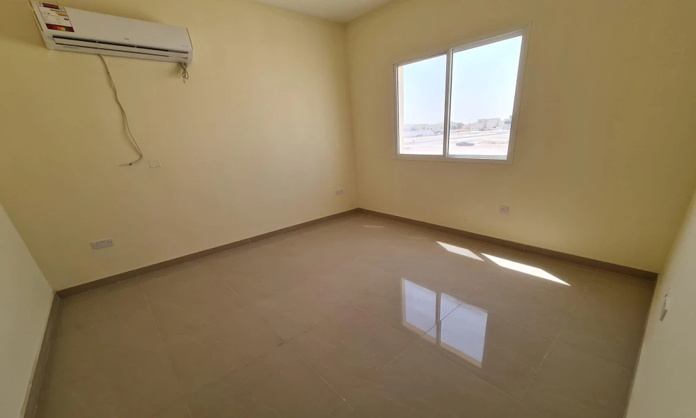 7BR VILLA | UNFURNISHED | SPACE FOR FAMILY LIVING small 2