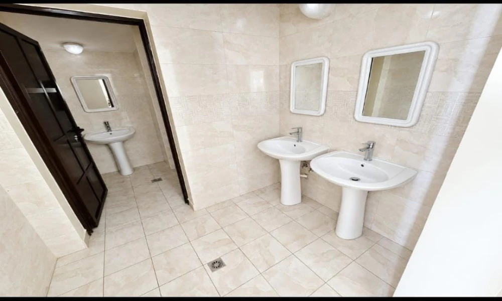 7BR VILLA | UNFURNISHED | SPACE FOR FAMILY LIVING - Image 8
