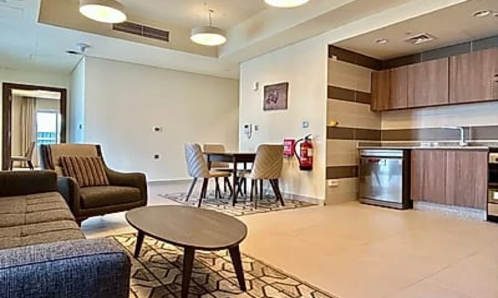 ACCESS TO AMENITIES | 1BR LUSAIL | SALE W/ BALCONY - Image 4