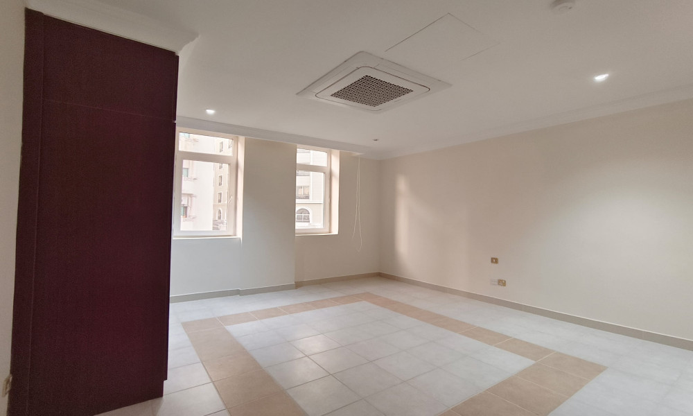 Affordable 3BHK Apartment in Najma for Rent small 1