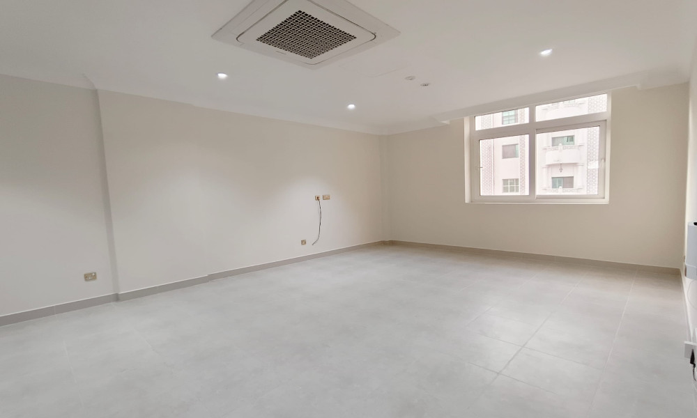 Affordable 3BHK Apartment in Najma for Rent - Image 4