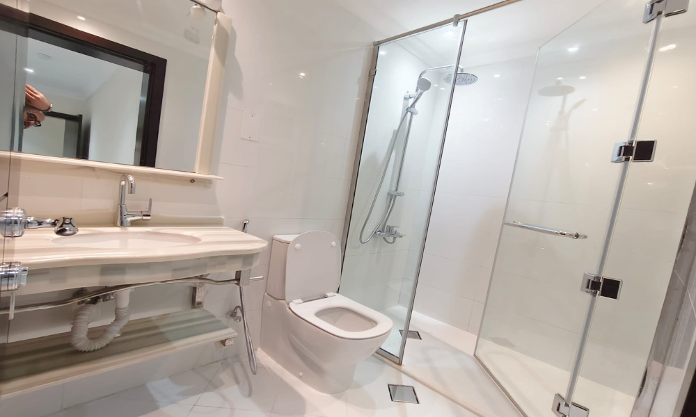 Affordable 3BHK Apartment in Najma for Rent - Image 6