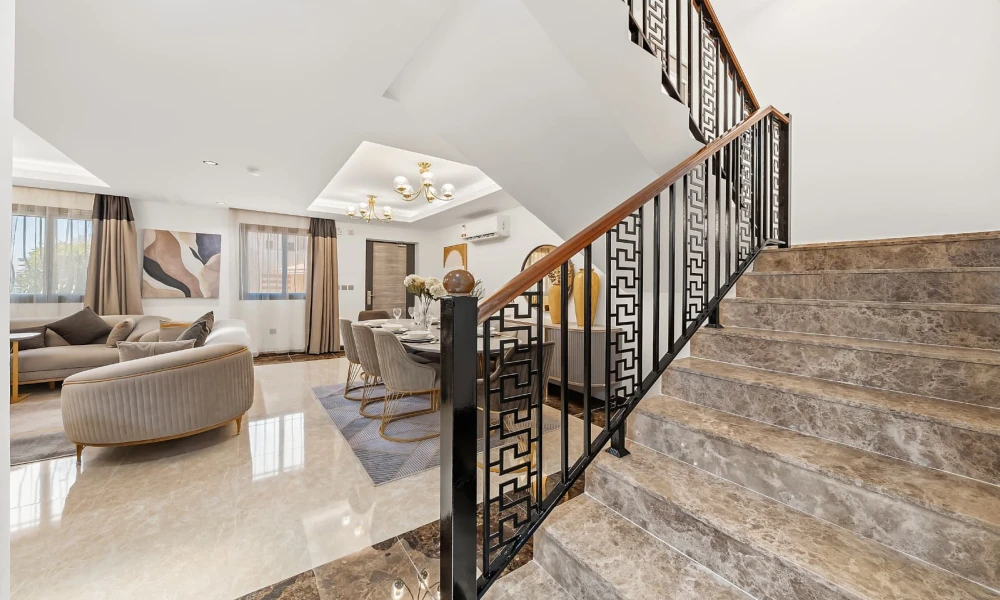 AL WUKAIR 5BR FAMILY VILLA | SPACIOUS SALE - Image 10