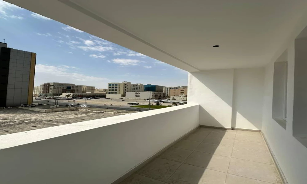 AMAZING OFFER 2 BHK FF W/BILLS AND BALCONY - Image 8