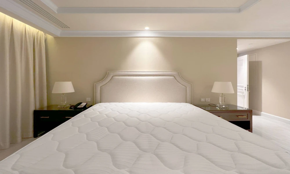 AMAZING OFFER 2 BR APARTMENT W/BILLS | WEST BAY - Image 7