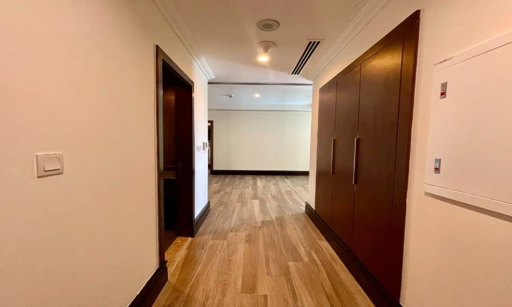 BEACH ACCESS + AMENITIES 1 BHK BILLS INCLUDED - Image 6