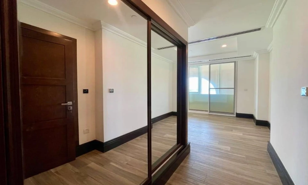 BEACH ACCESS + AMENITIES 1 BHK BILLS INCLUDED - Image 7