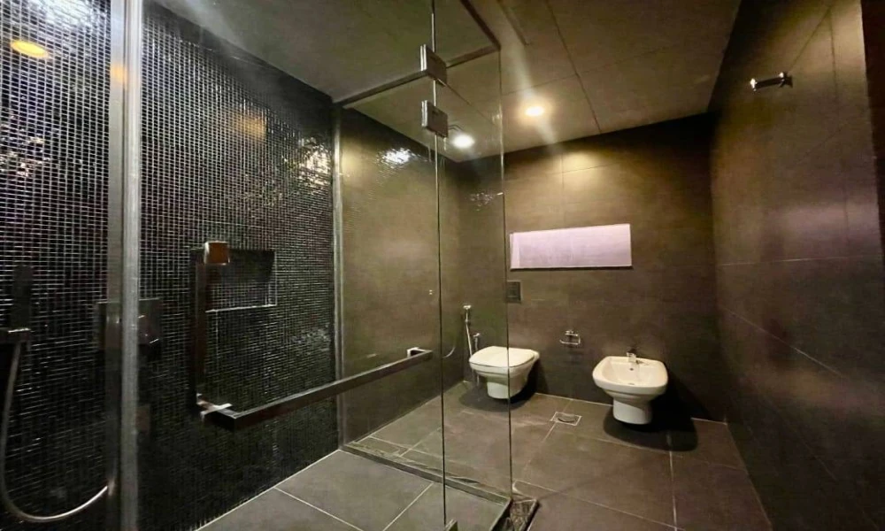 BEACH ACCESS + AMENITIES 1 BHK BILLS INCLUDED - Image 8