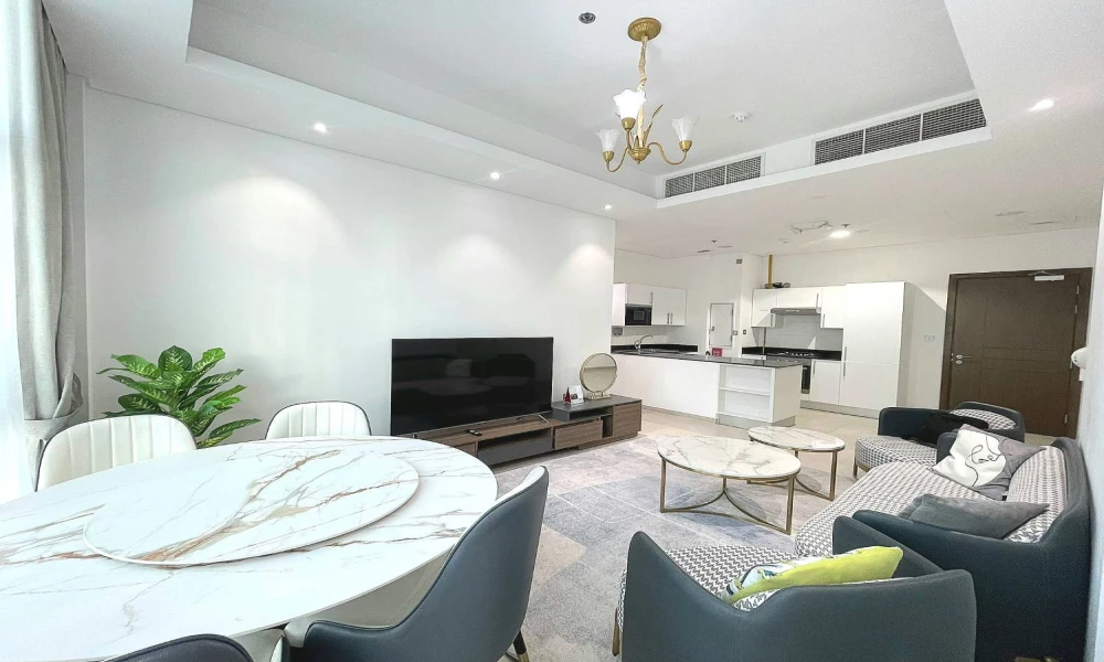 BILLS INCLUDED | 2 BR FF APT | CITY VIEW | BALCONY small 3