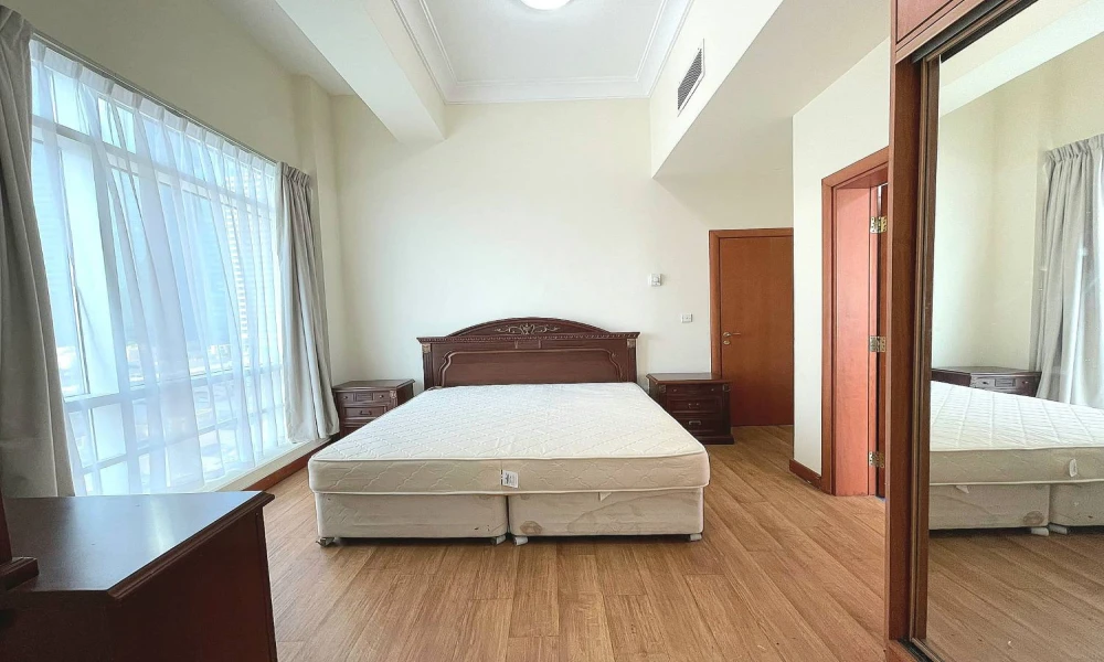 BILLS INCLUSIVE 1 BHK PLUS AMENITIES | WEST BAY small 3