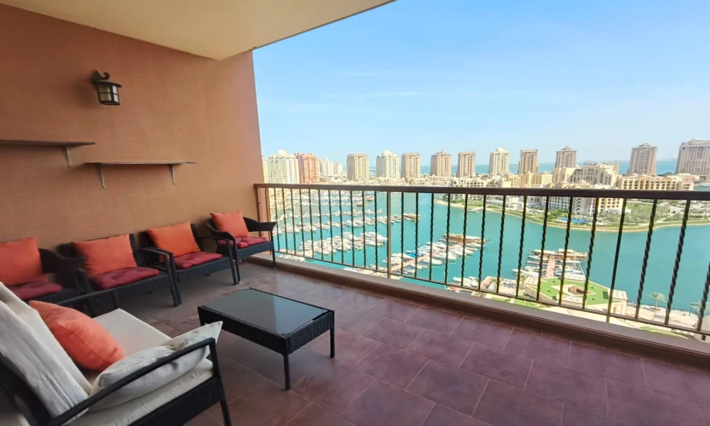 BRIGHT & SPACIOUS 3+MAID APARTMENT | MARINA VIEW - Image 8