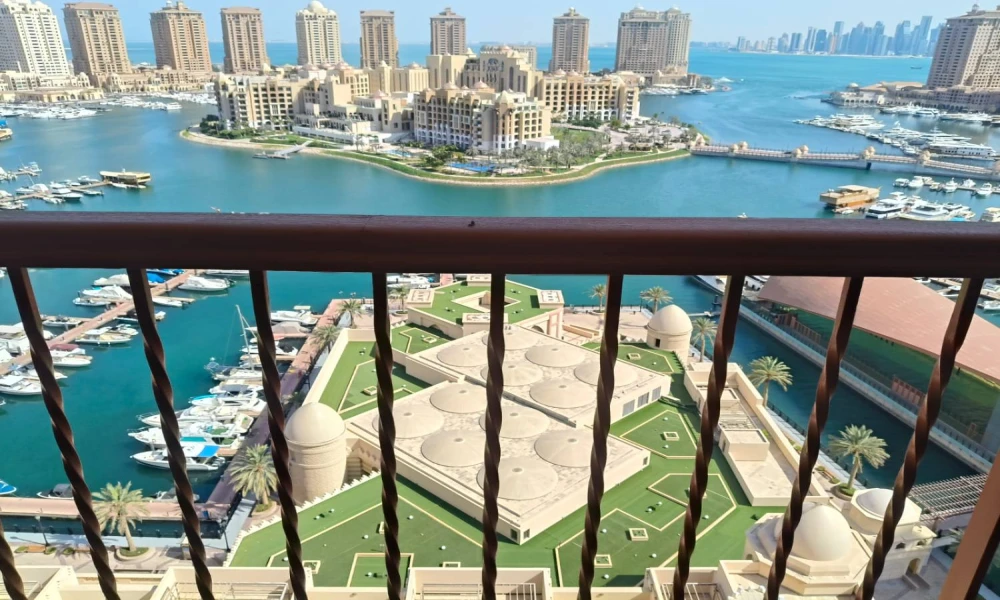 BRIGHT & SPACIOUS 3+MAID APARTMENT | MARINA VIEW - Image 9