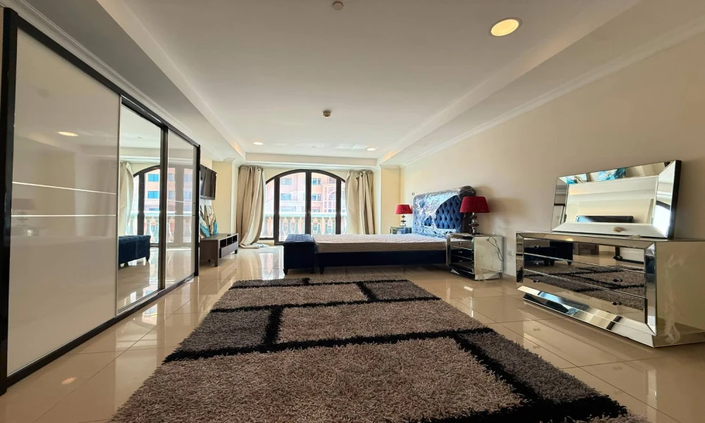 CHARMING 1 BR FULLY FURNISHED APARTMENT | PEARL - Image 4