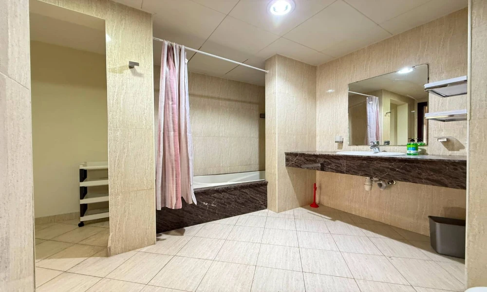 CHARMING 1 BR FULLY FURNISHED APARTMENT | PEARL - Image 8