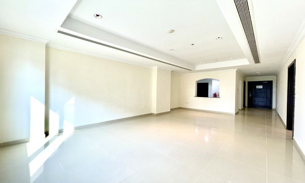 CHIC 1 BHK FOR SALE | SIDE SEA VIEW IN PEARL | SF - Image 4