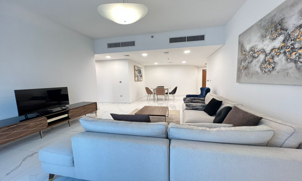 Chic & Roomy 1BHK | FF | Prime West Bay - Image 5