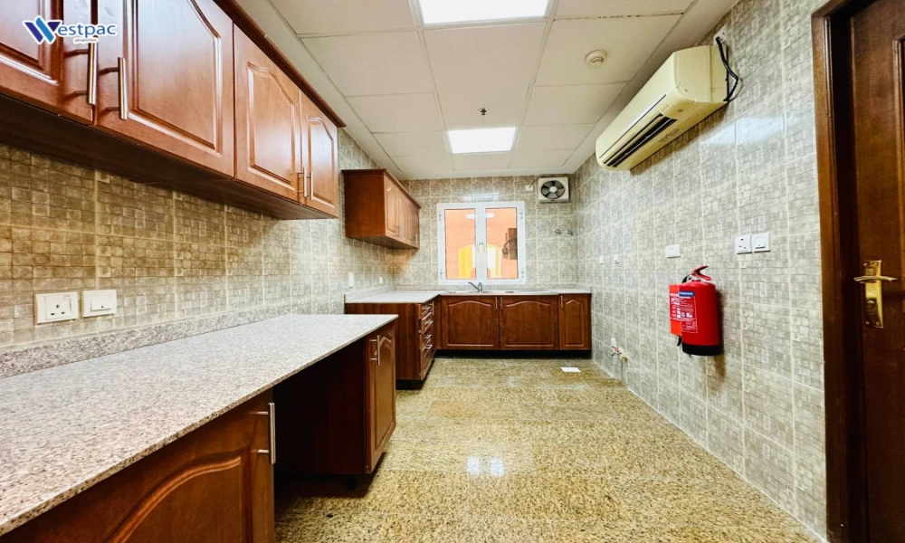 COMFORT & CONVENIENCE | 3BR UF | BILLS INCLUDED - Image 8