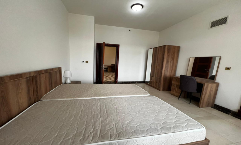 Comfortable 2 BHK Apartment in Central Area - Image 4